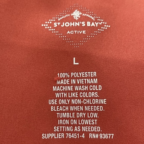 St John’s lightweight jacket with hood - Picture 4 of 4